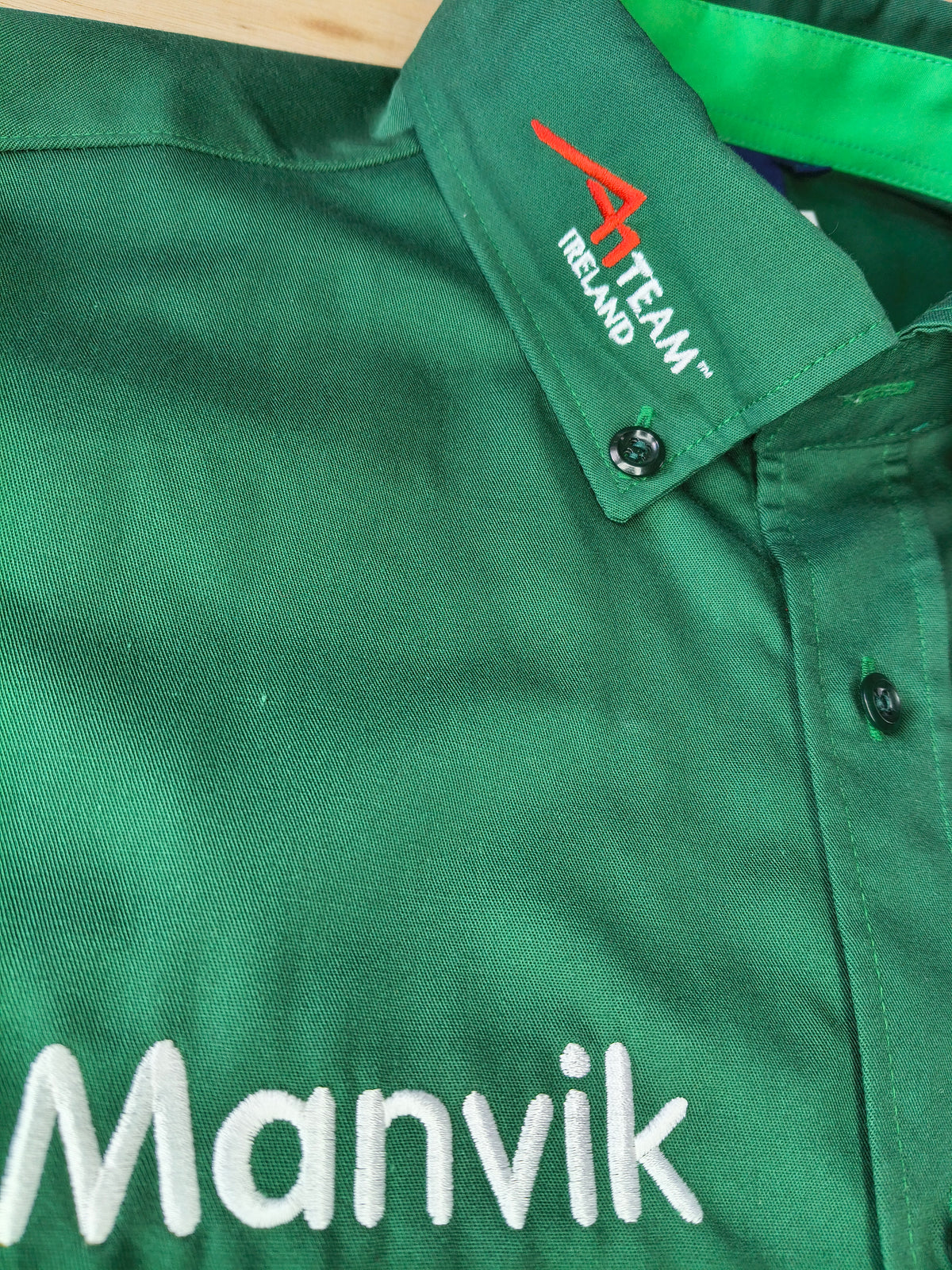Official A1 Grand Prix Team Ireland team issue shirt